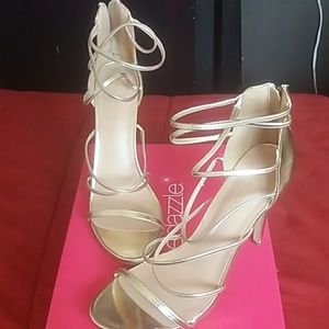 ShoeDazzle Dress Sandals - Izita Gold